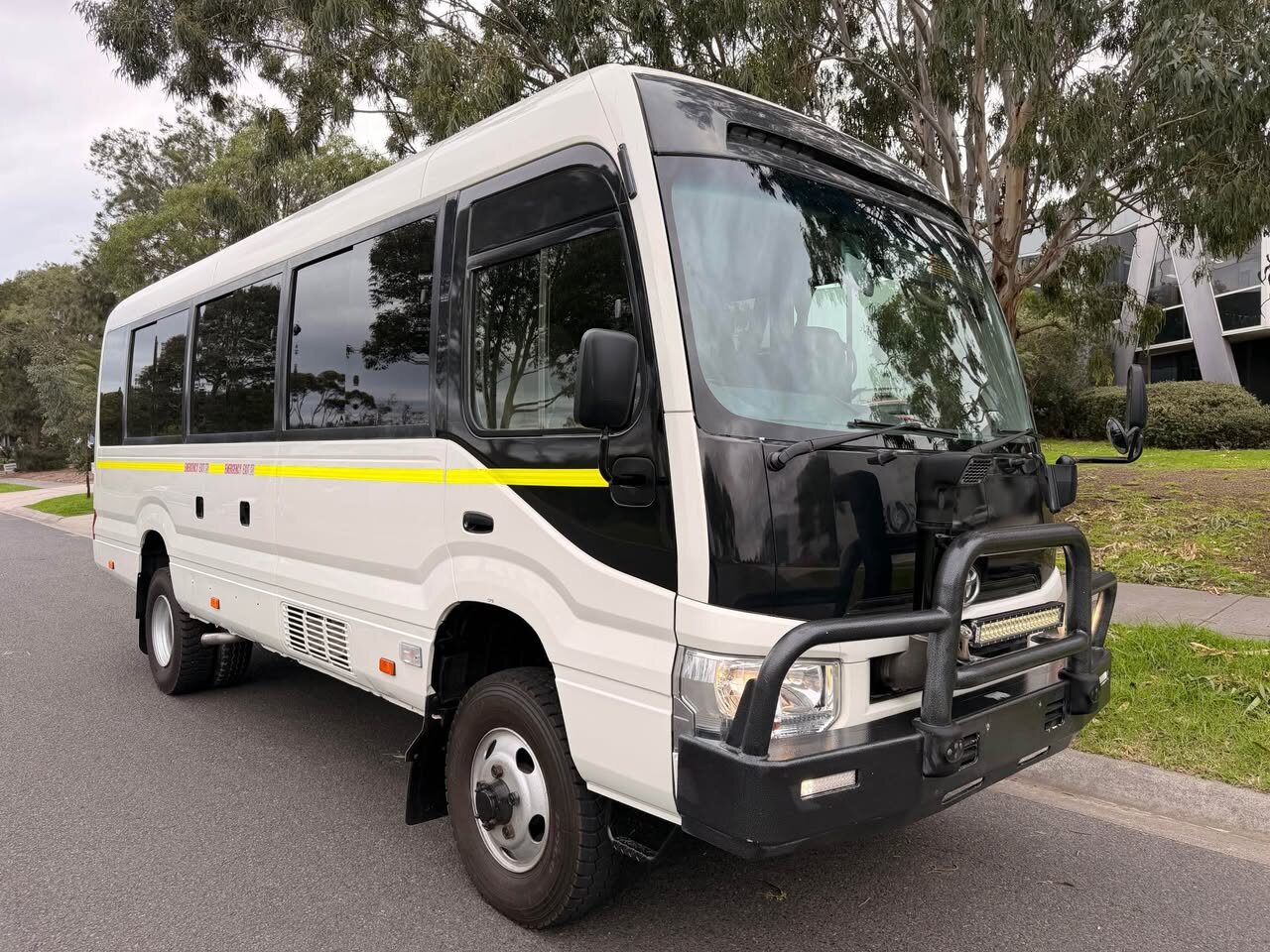 2019 Toyota Coaster 4×4